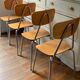 Chaises vintage en bois et chrome
