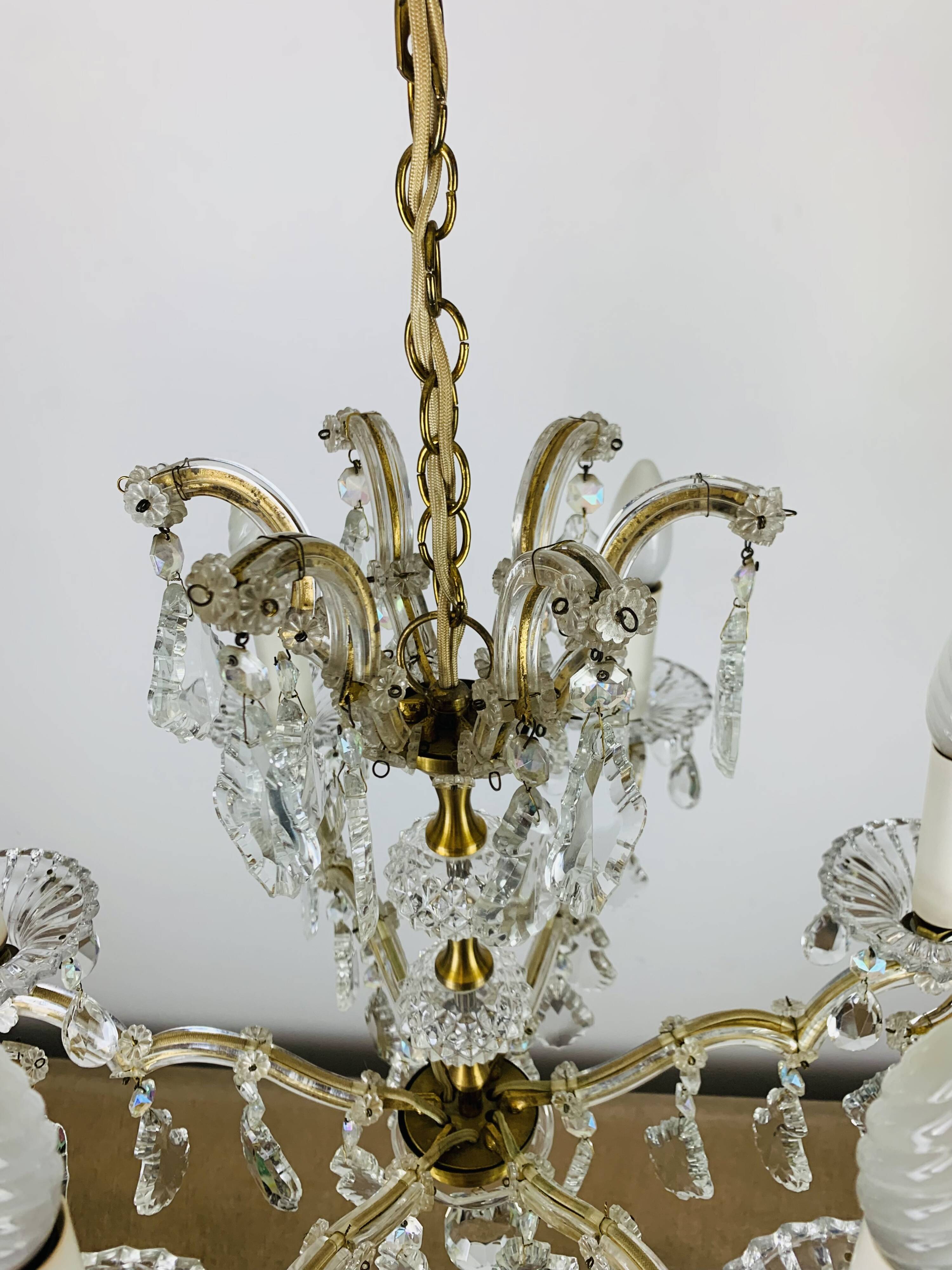 Palme & Walter chandelier, crystal and brass pendants, 1970s