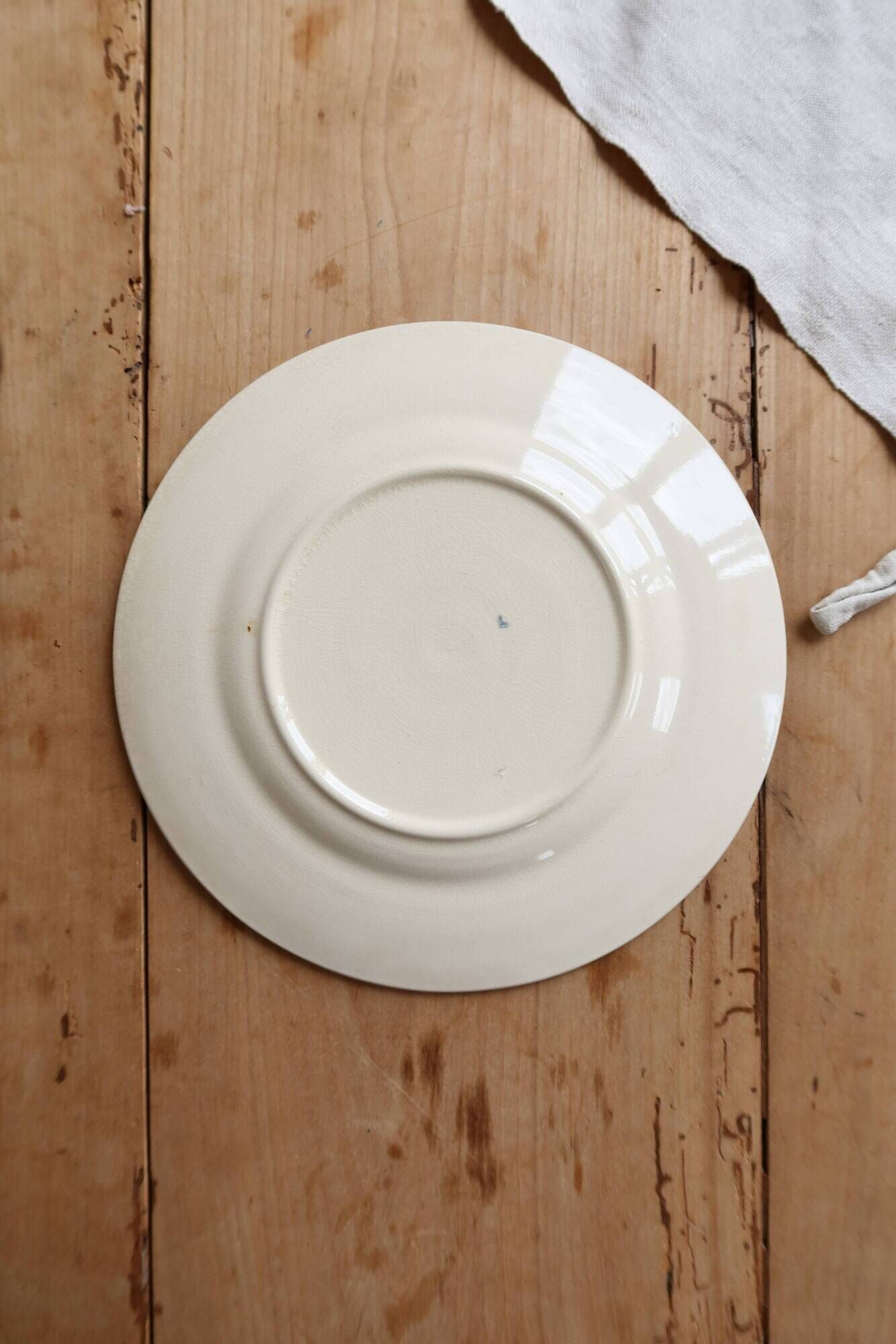 Ivory ironstone dessert plate – Pale blue and orange borders