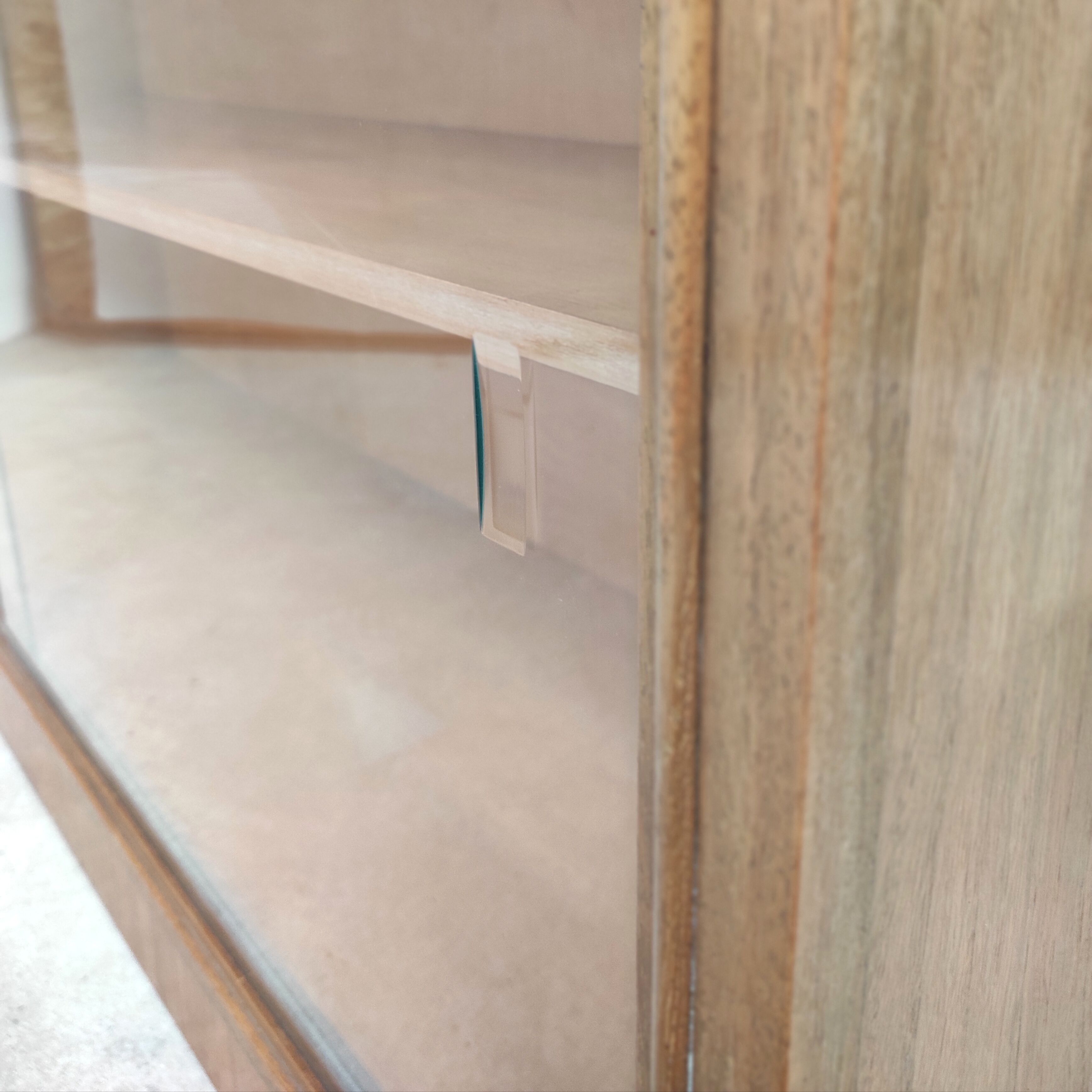 Showcase sideboard 2 doors, 1960