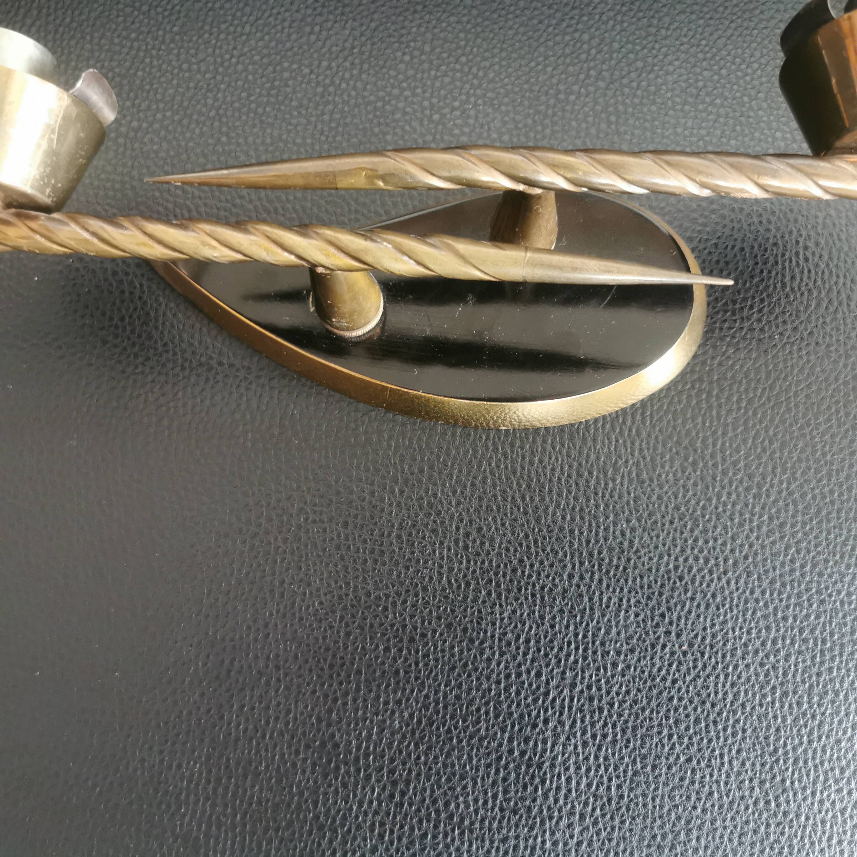 1 double lighting wall lamp in brass and black and gold glass