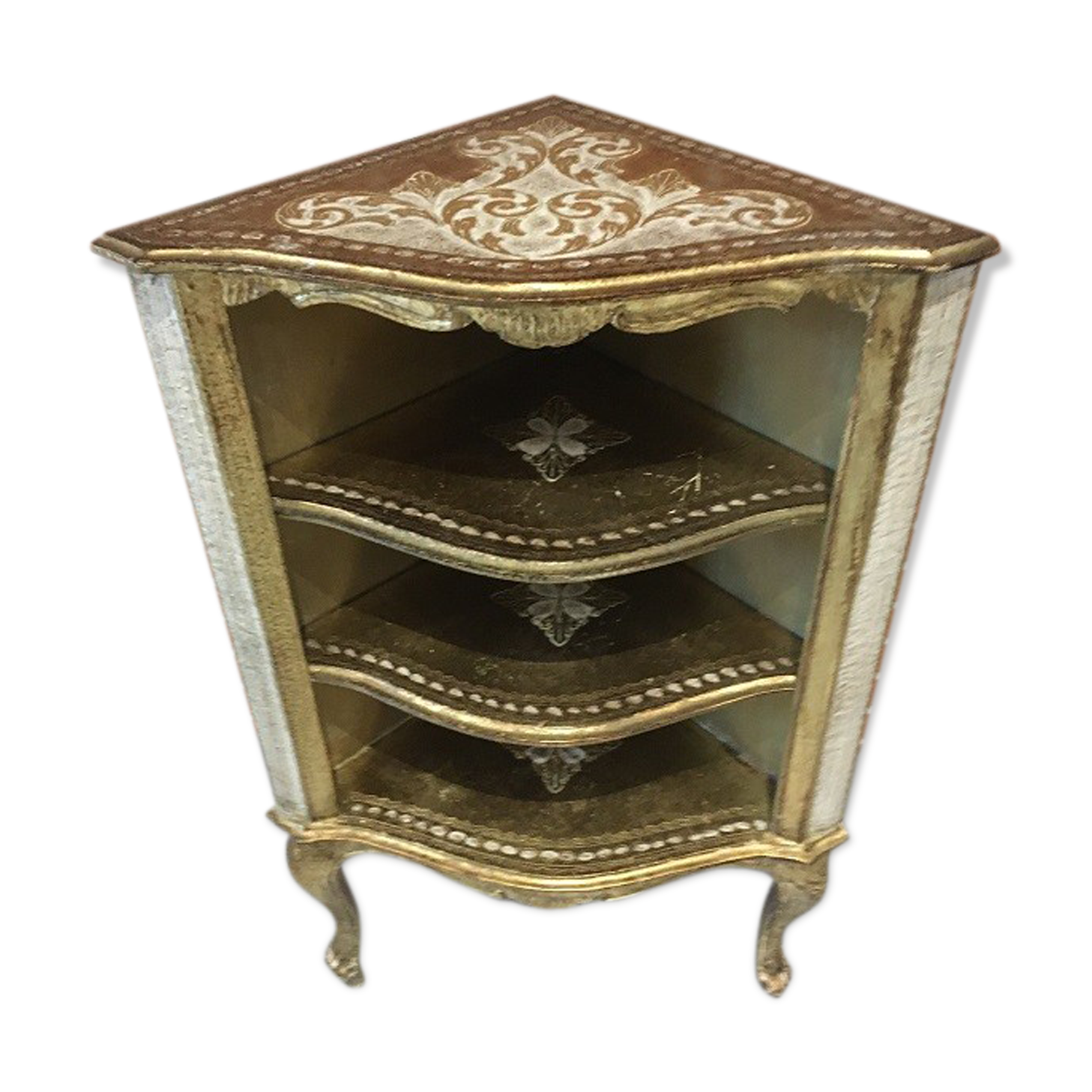 Venetian-style corner furniture