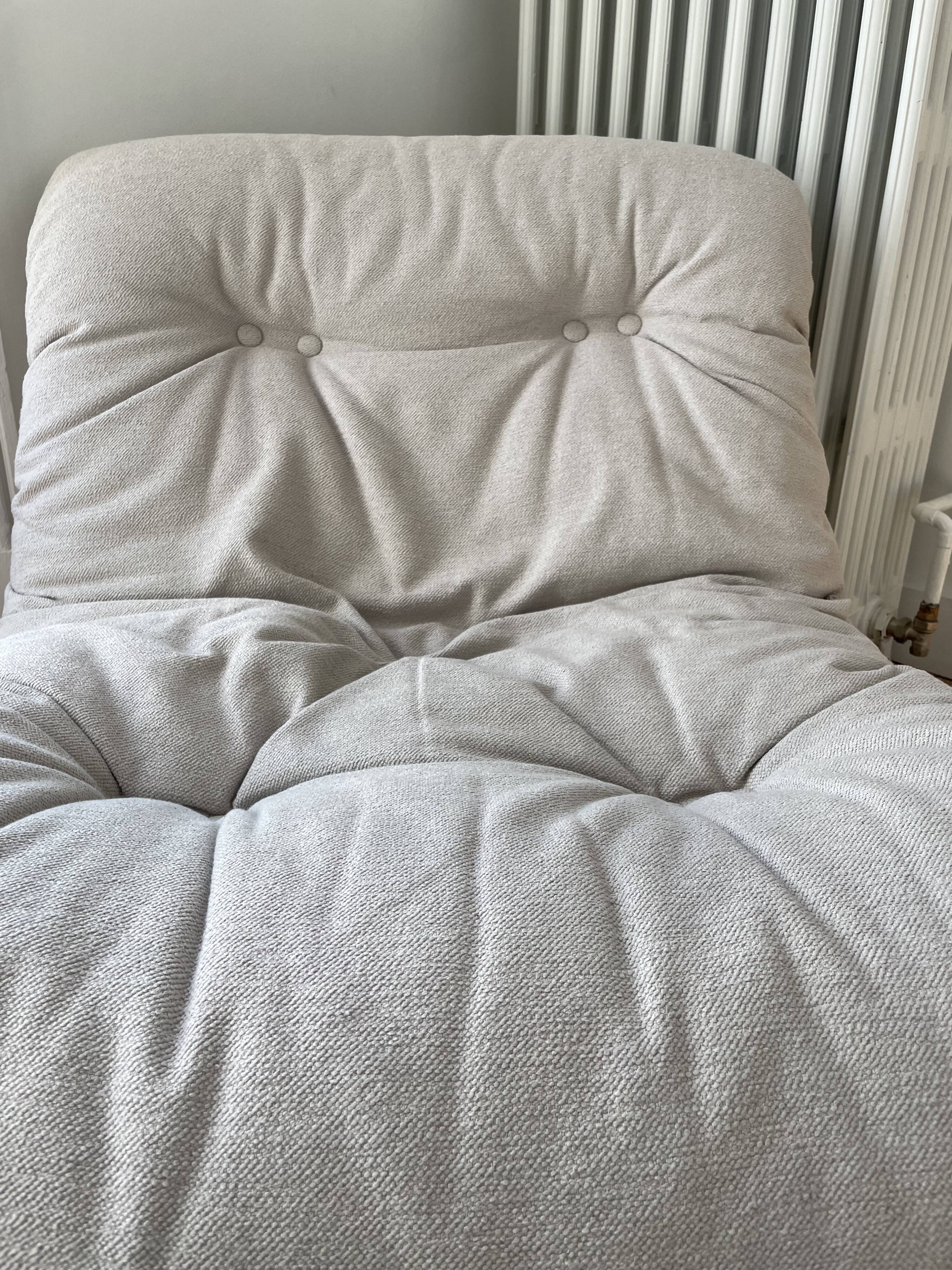 Modular sofa with 3 armchairs and an ottoman.