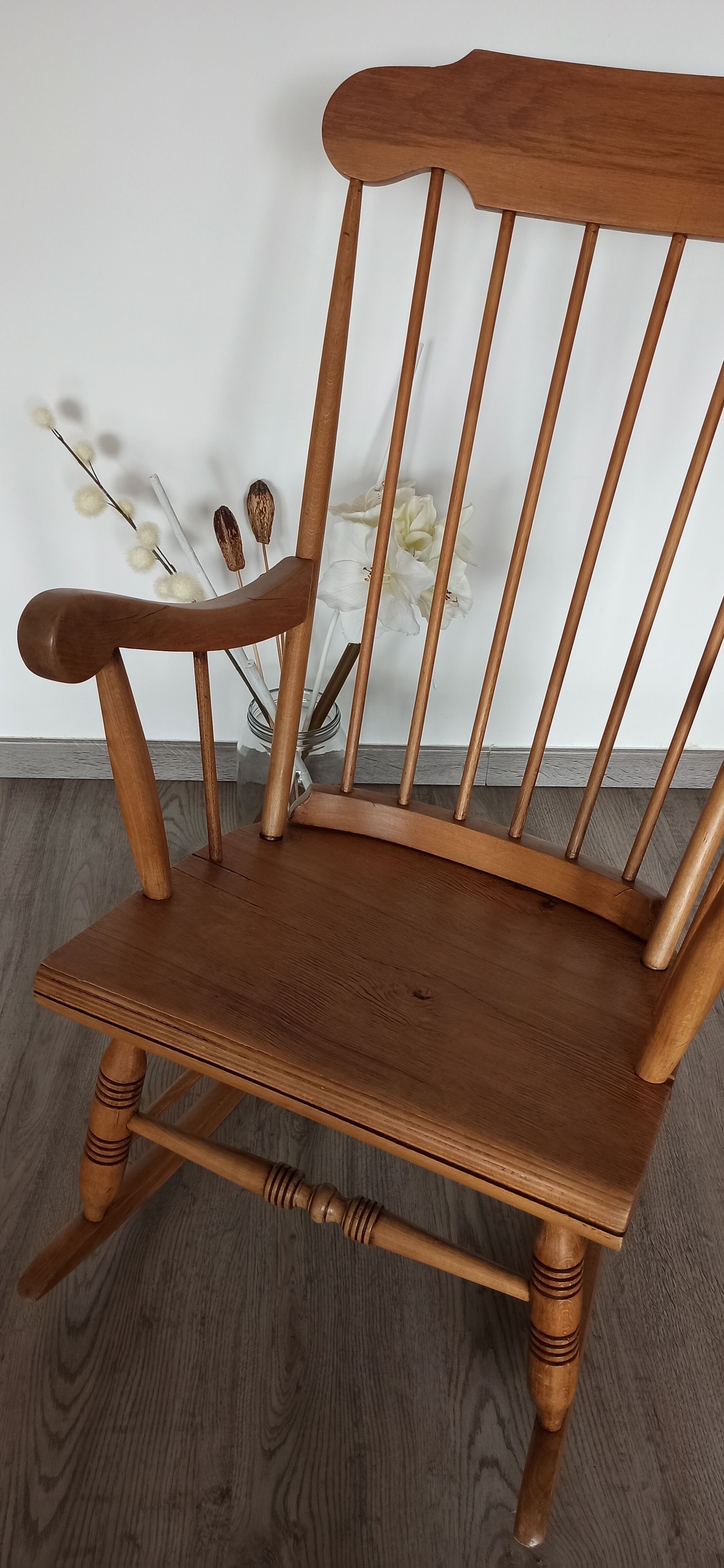 Vintage rocking chair