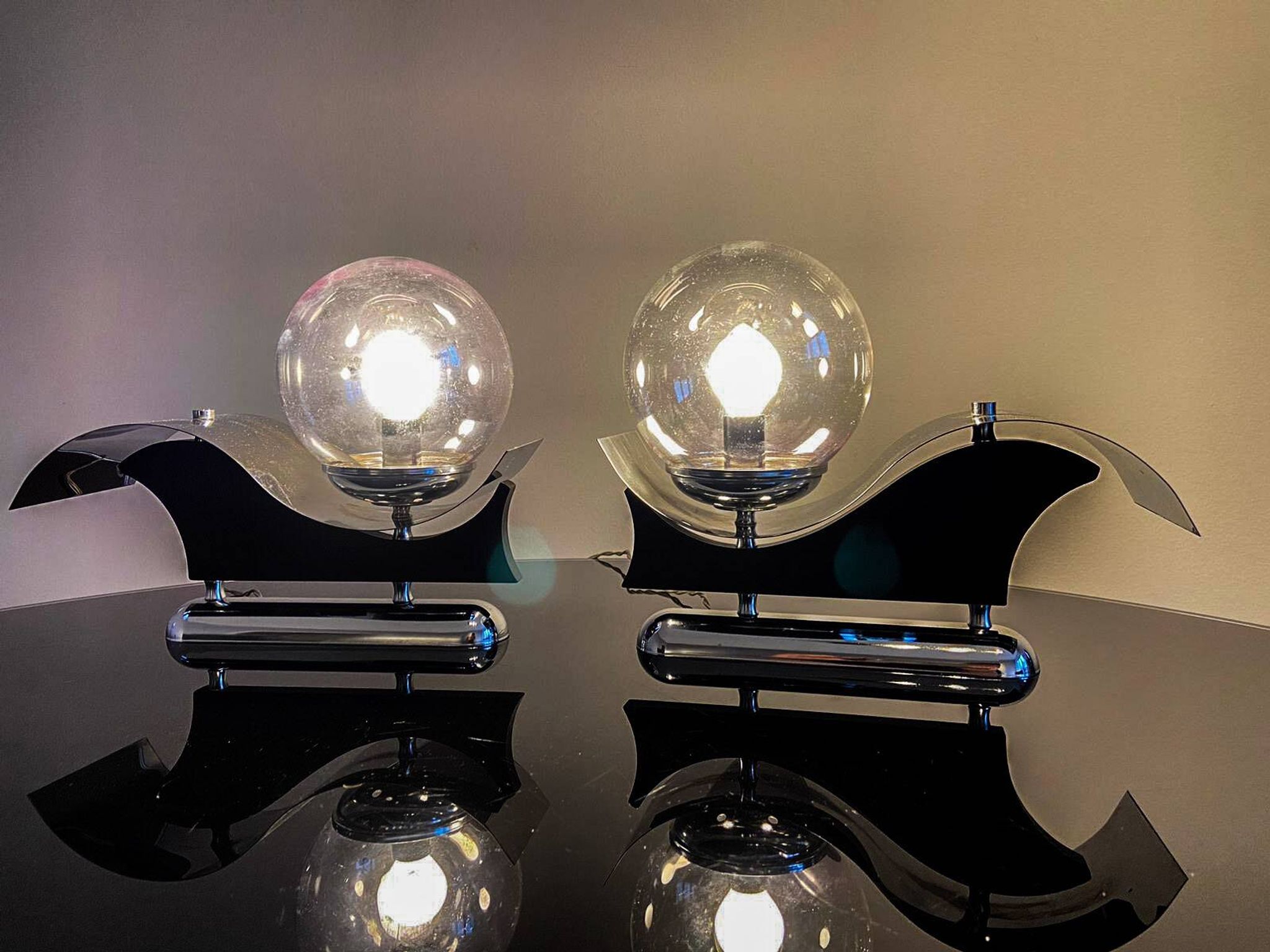 Pair of metal and blown glass wall lights, Italy 1970s, in excellent condition.