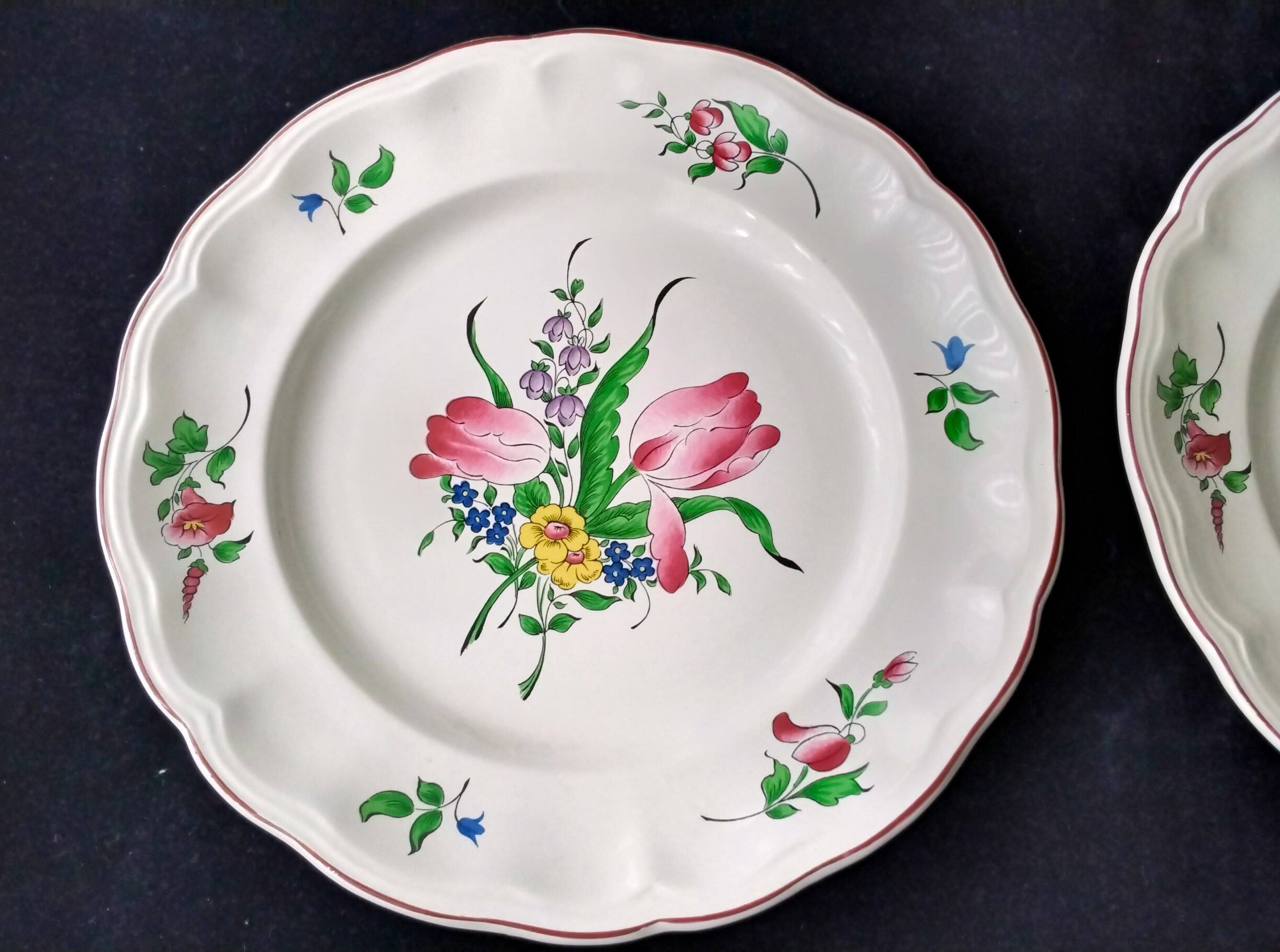 Pair of flat plates in Lunéville earthenware KG Model "Réverbère"