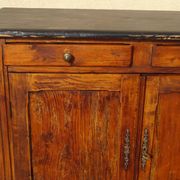 Ancien buffet parisien en pin