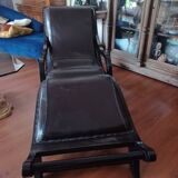 Superb antique chaise longue lounge chair in a colonial style