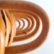 Table basse soleil en rotin vintage
