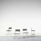 Quatre chaises empilables Nuova X-Line de Niels Jorgen Haugesen  pour Magis