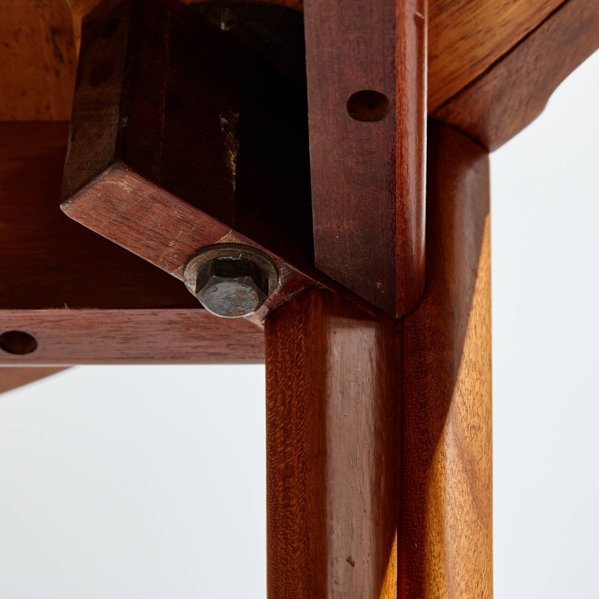 Restored teak dining table by henry rosengren hansen for brande møbelindustri mk9477