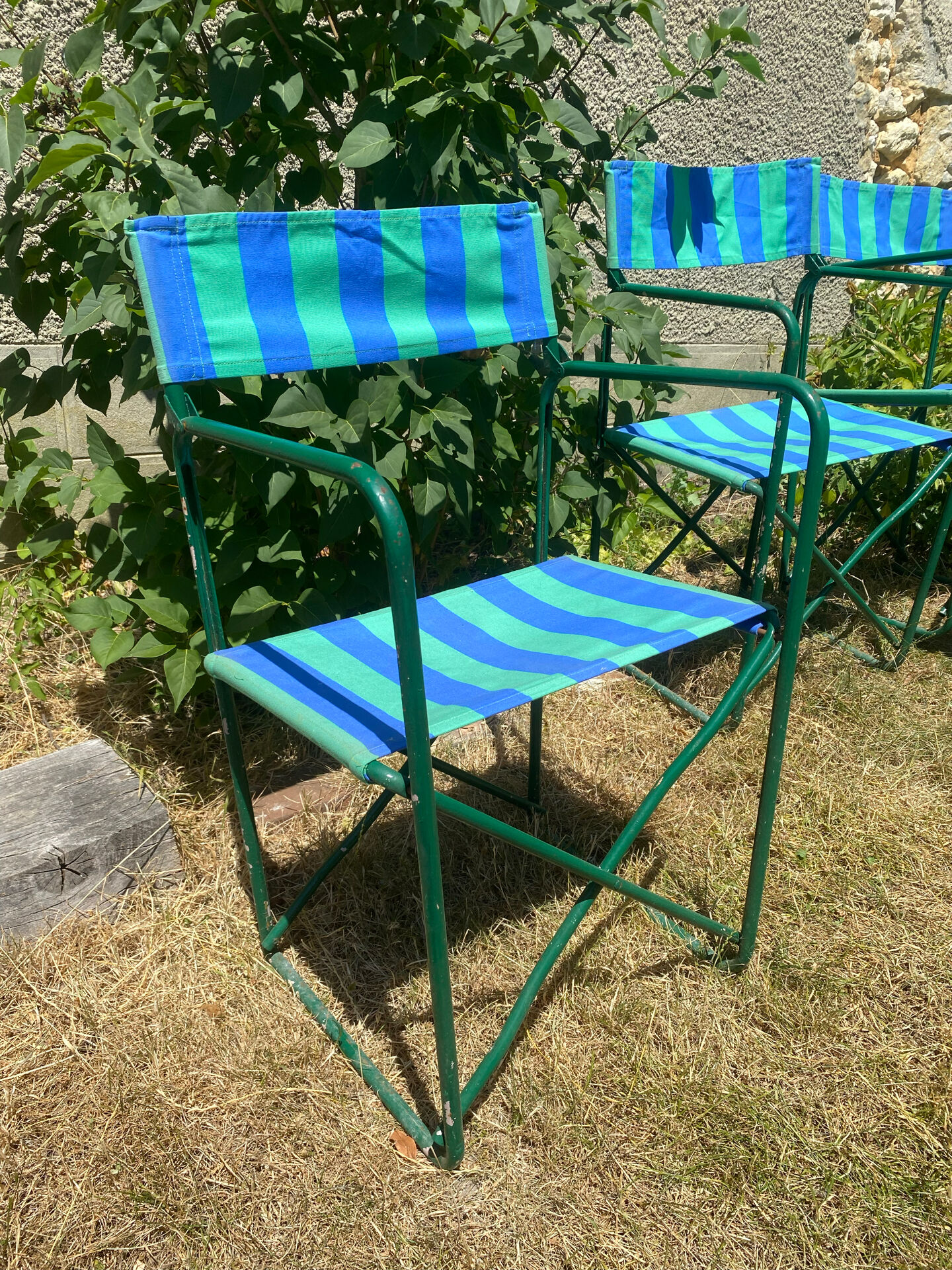 4 vintage folding chairs