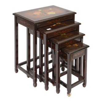 4 nesting tables