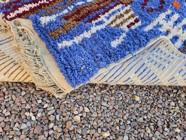 Handmade Moroccan rug 250cm x 200cm