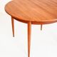 Table ronde/ovale de style scandinave av rallonge. Bois de teck. France, 60