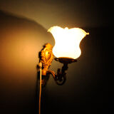 Art Deco wall lamp, brass and glass