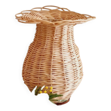Vase en osier et verre forme fleur