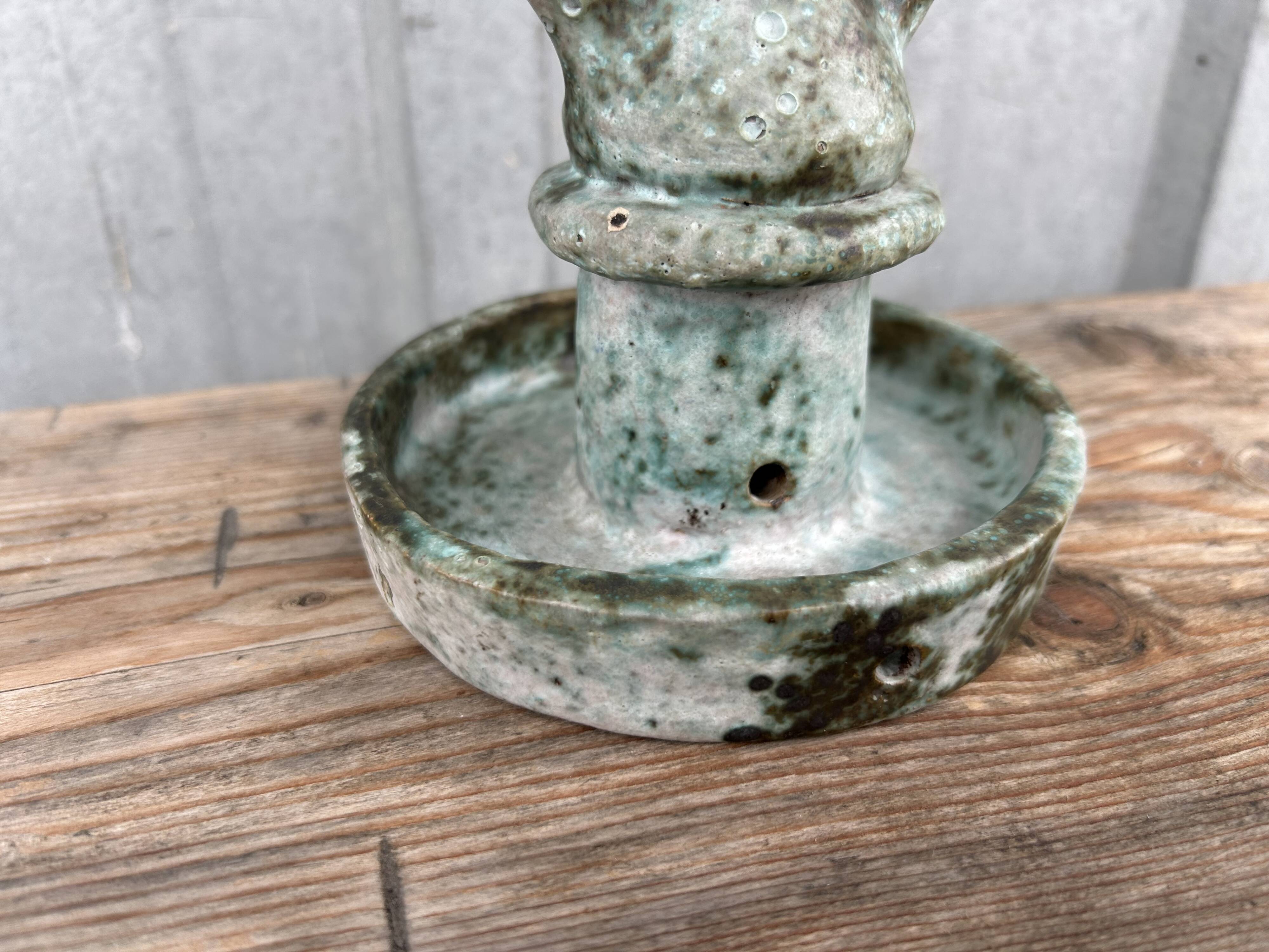 Bougeoir ancien en céramique, signé