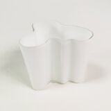 Mid Century pair of vases - glass vessels, Littala, designed by Alvar Aalto, Finland, 1980s.