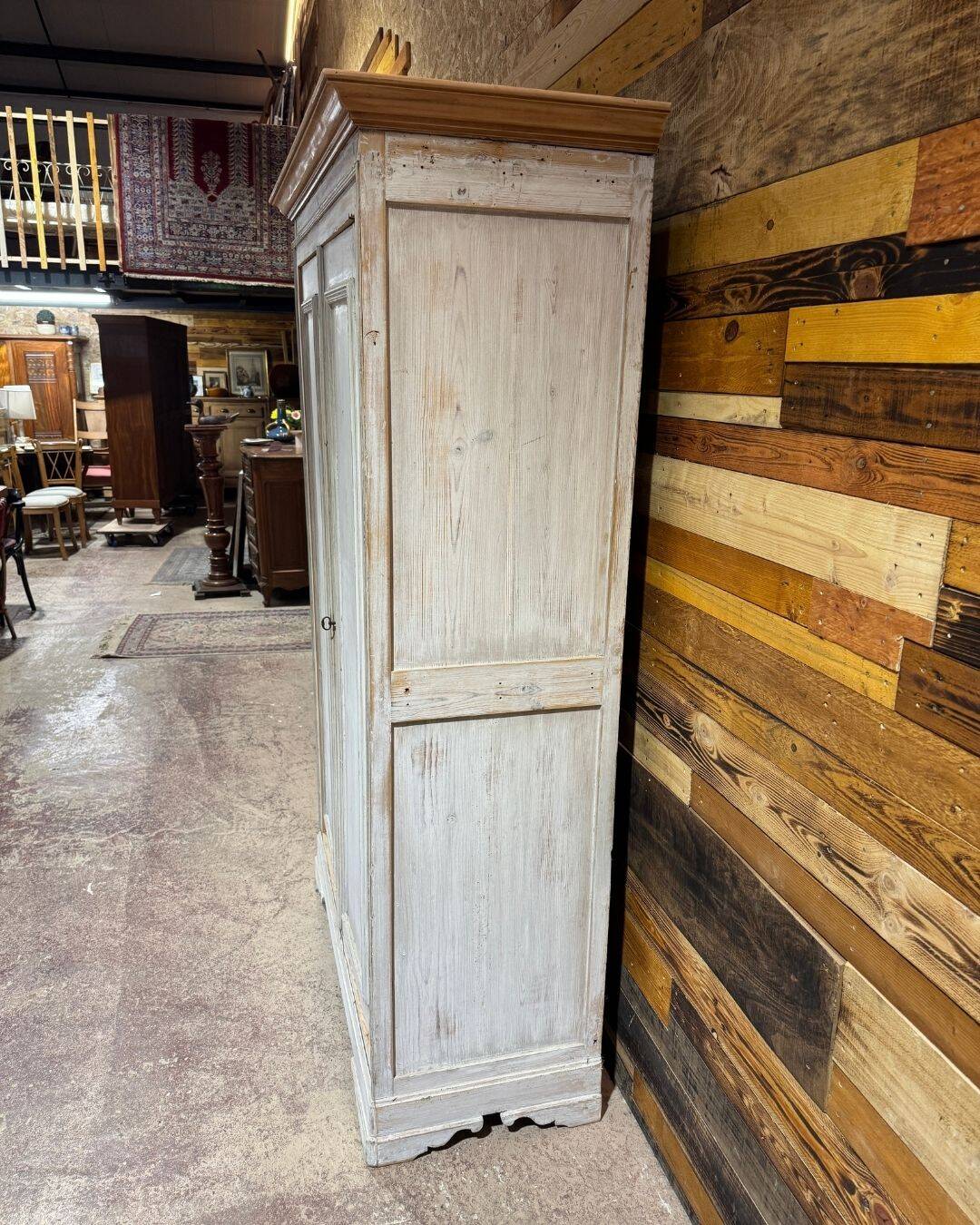 Small antique pine wardrobe - Late 19th century