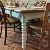 Farm table