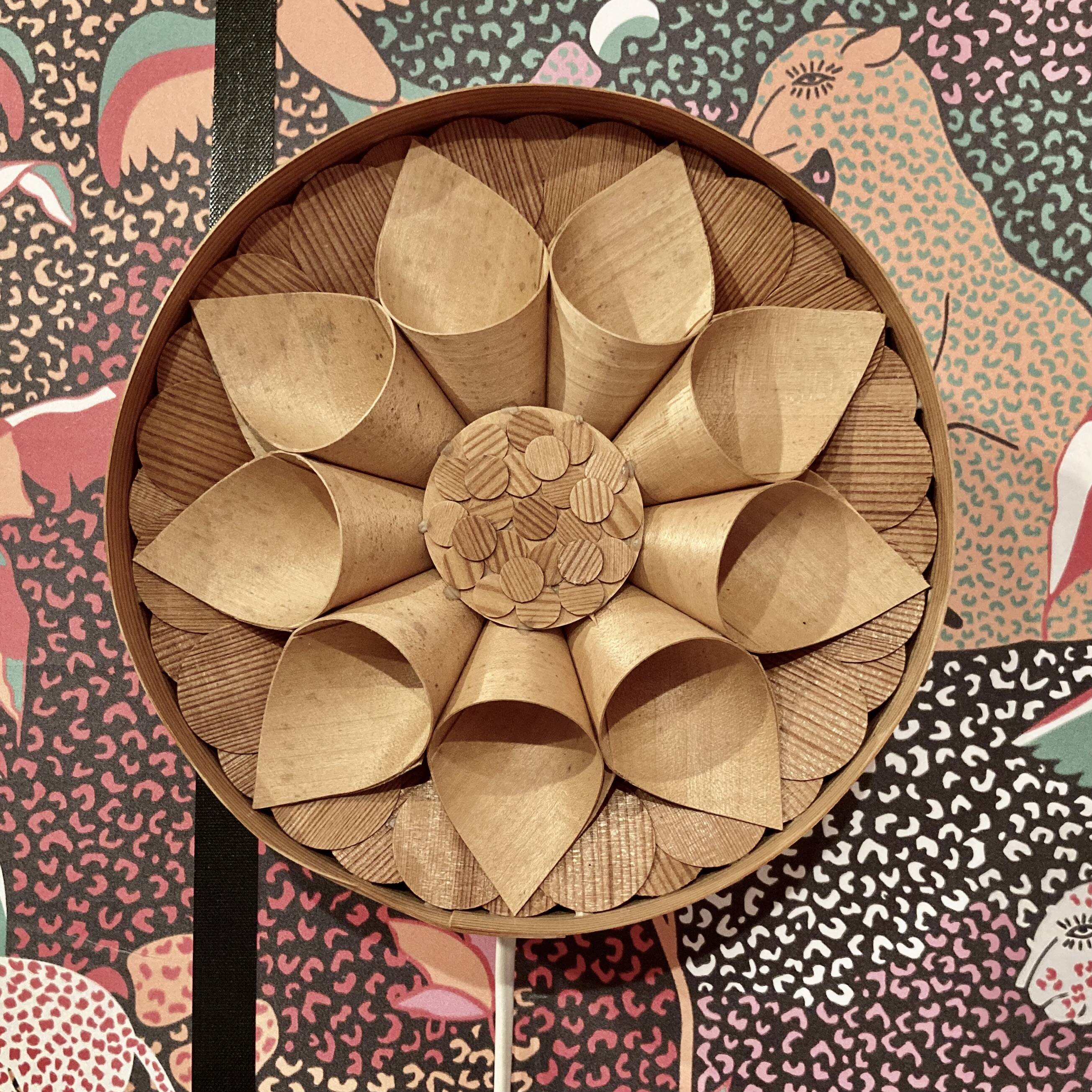 ELEGANT SCANDINAVIAN DESIGN WALL LIGHT 1950.