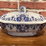 Tureen and its porcelain dish Rouen Salins France