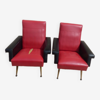 2 retro vintage armchairs in imitation leather red and black color in the is-to restore