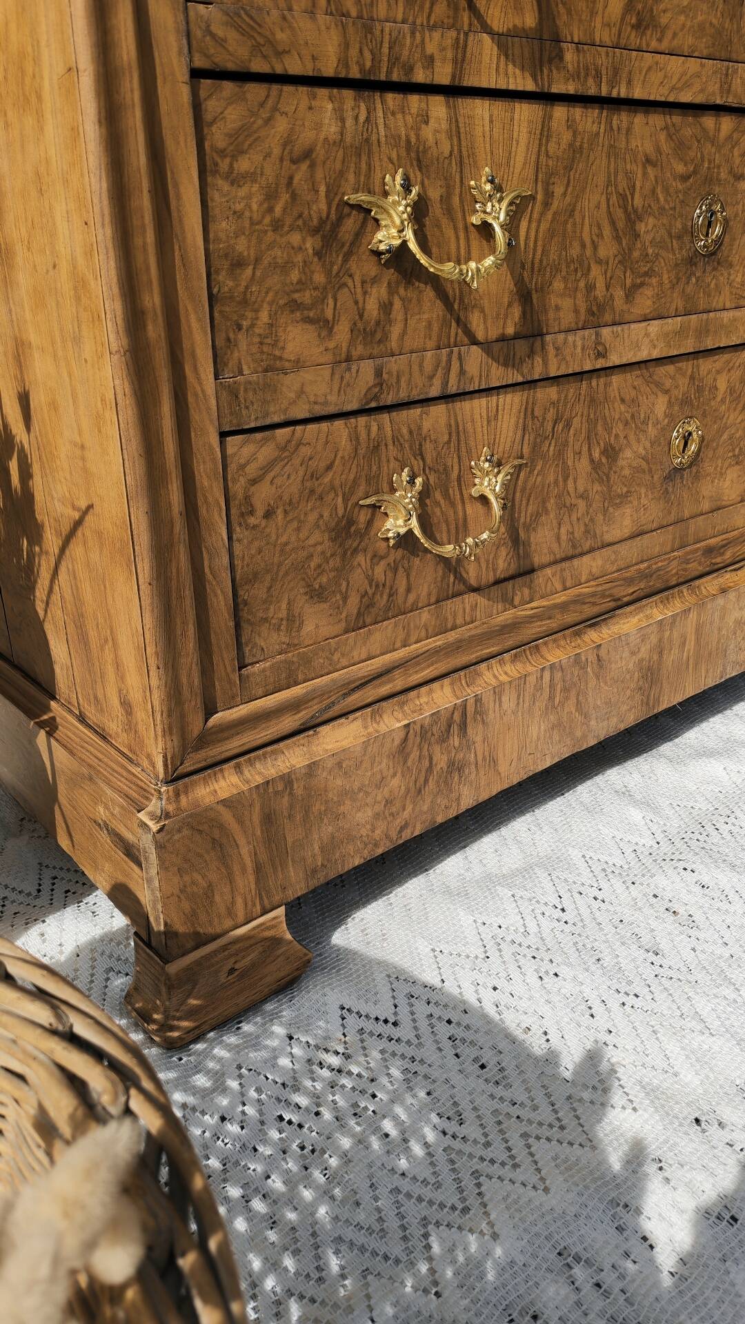 The Victorian Chest of Drawers