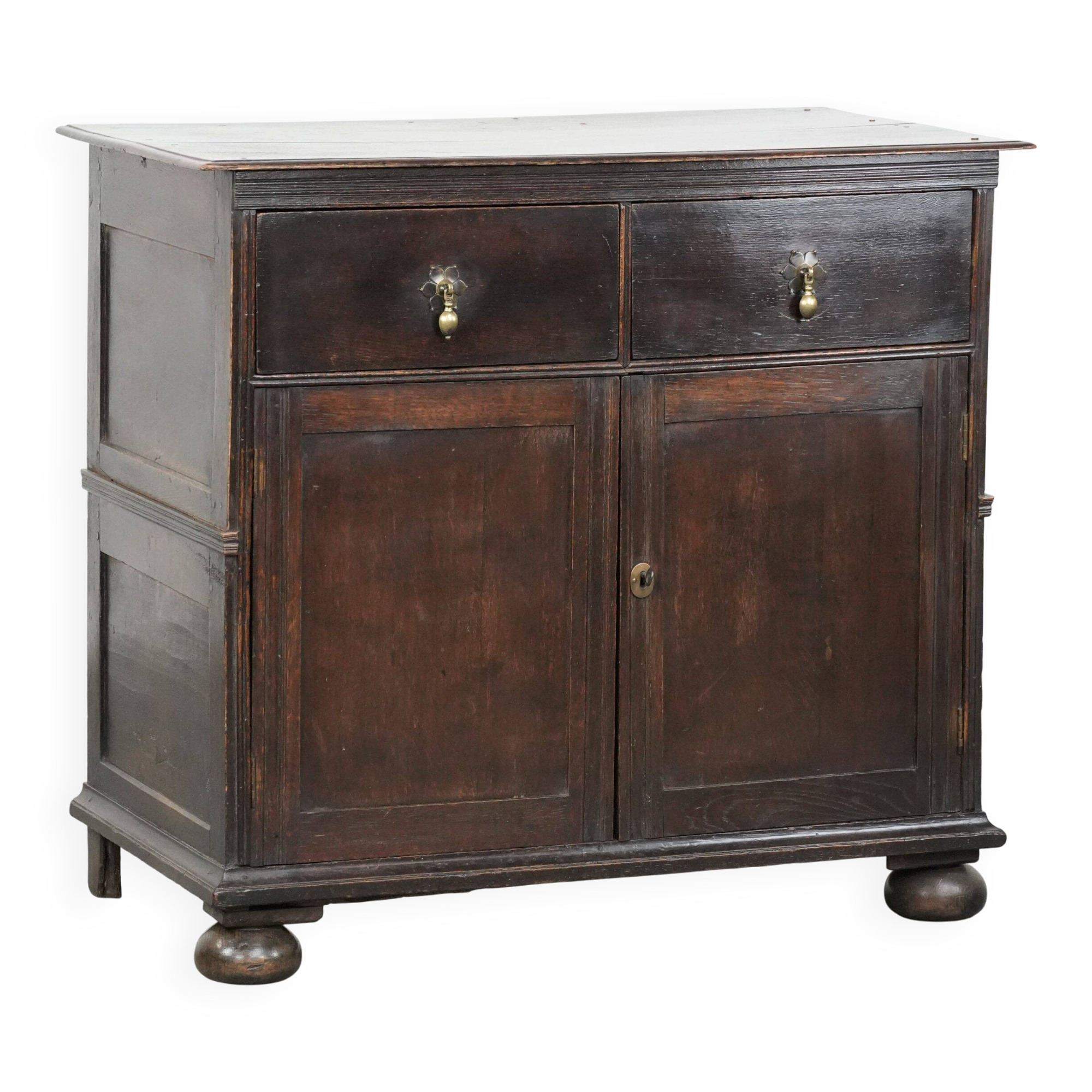 Rare English antique 2-door cabinet from the early 18th century