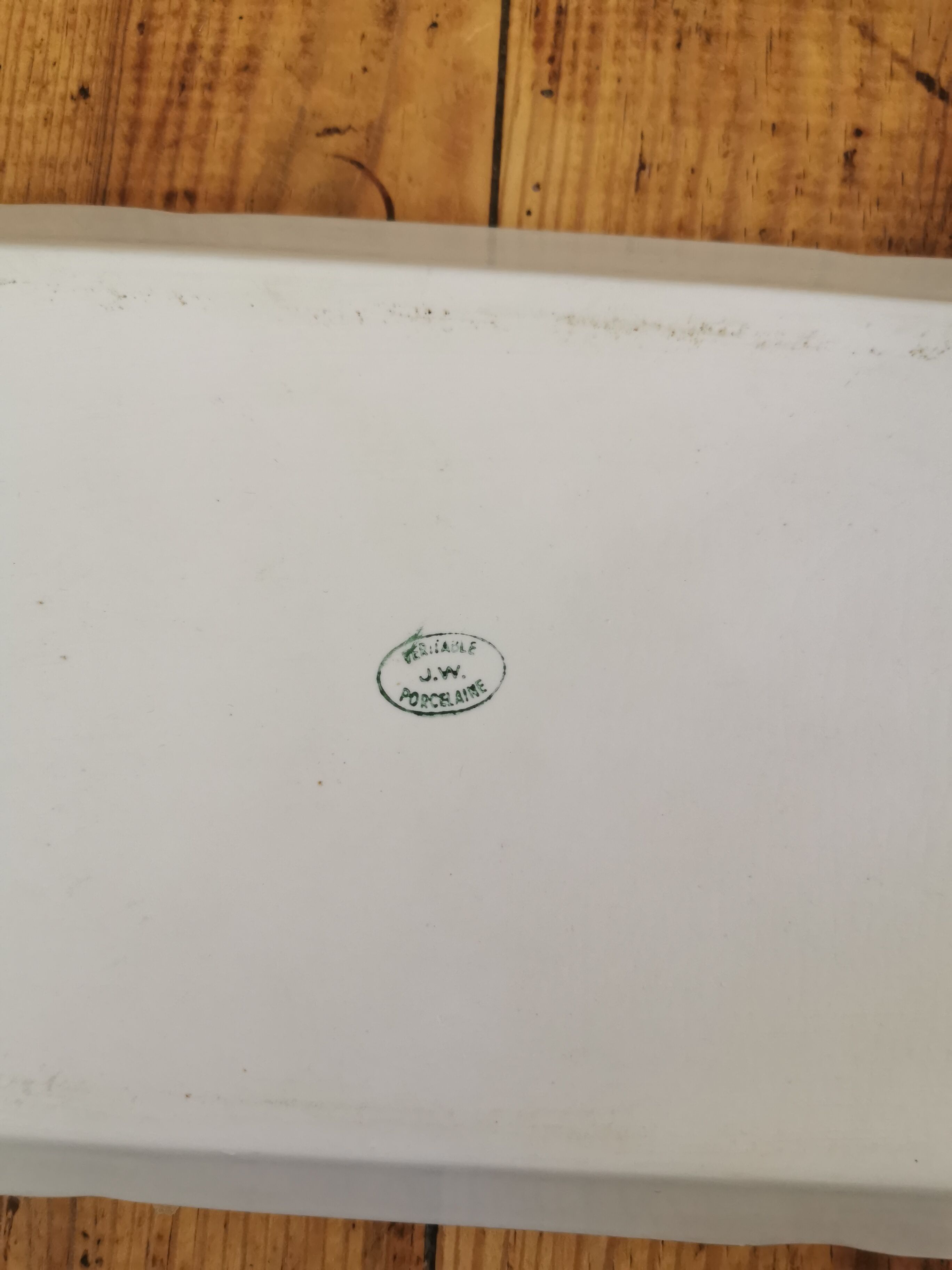 Vintage cake dish