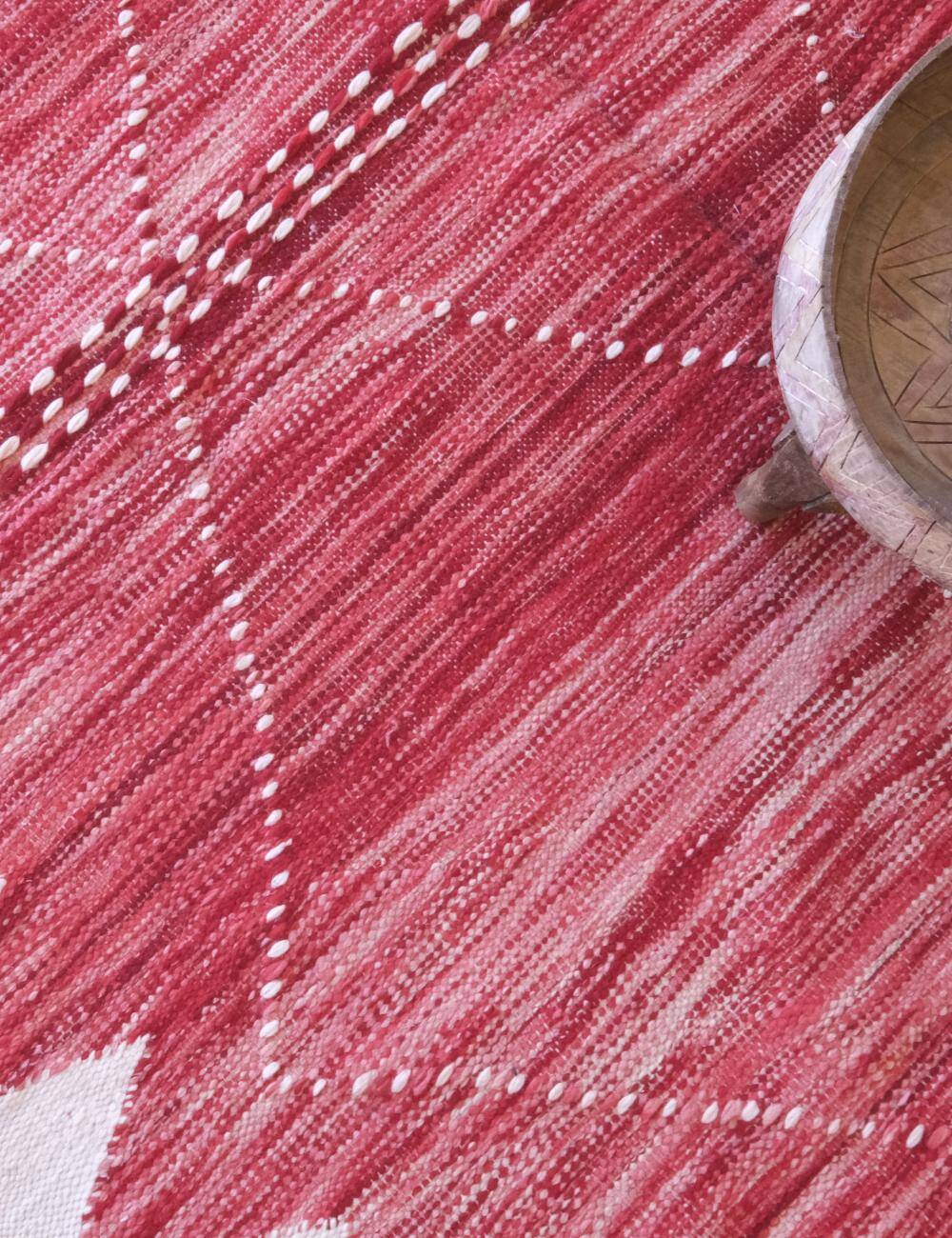 Raspberry Kilim Rug - 306 x 203 cm