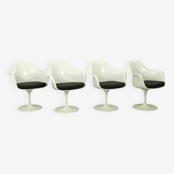 Set of 4 Eero Saarinen Knoll Tulip Chairs, Limited Edition 50 Year Anniversary
