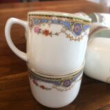 Série de 9 tasses anciennes