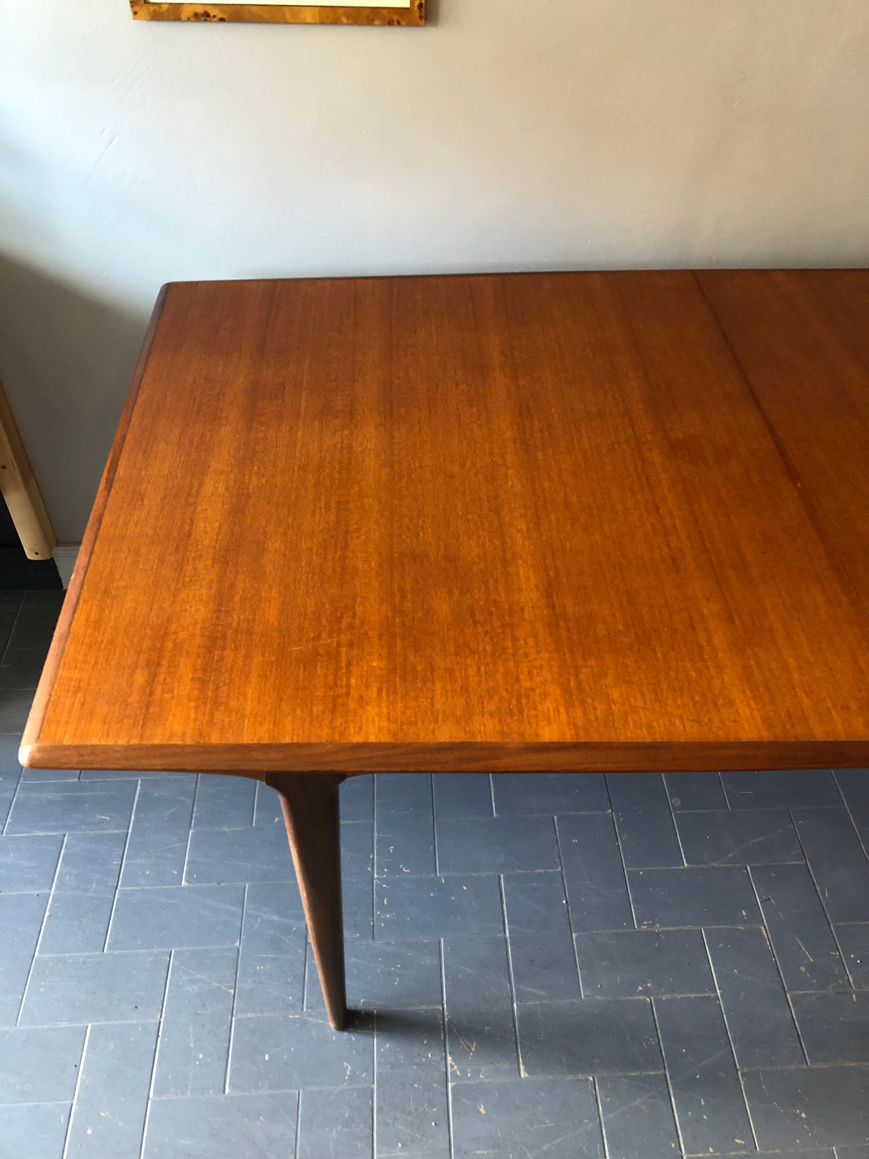 Scandinavian extension table 160/90 or 240/90 cm