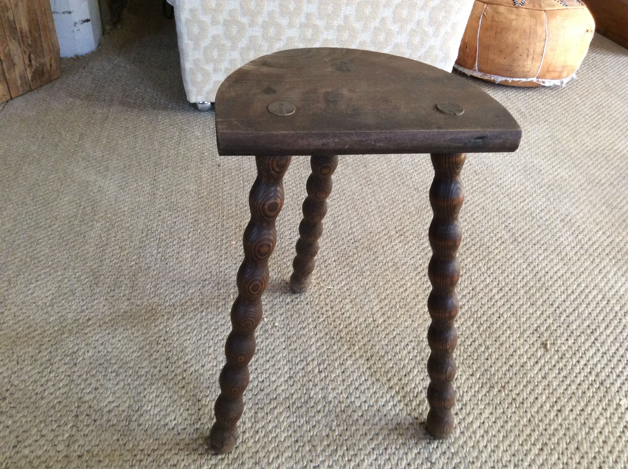 Tripod stool