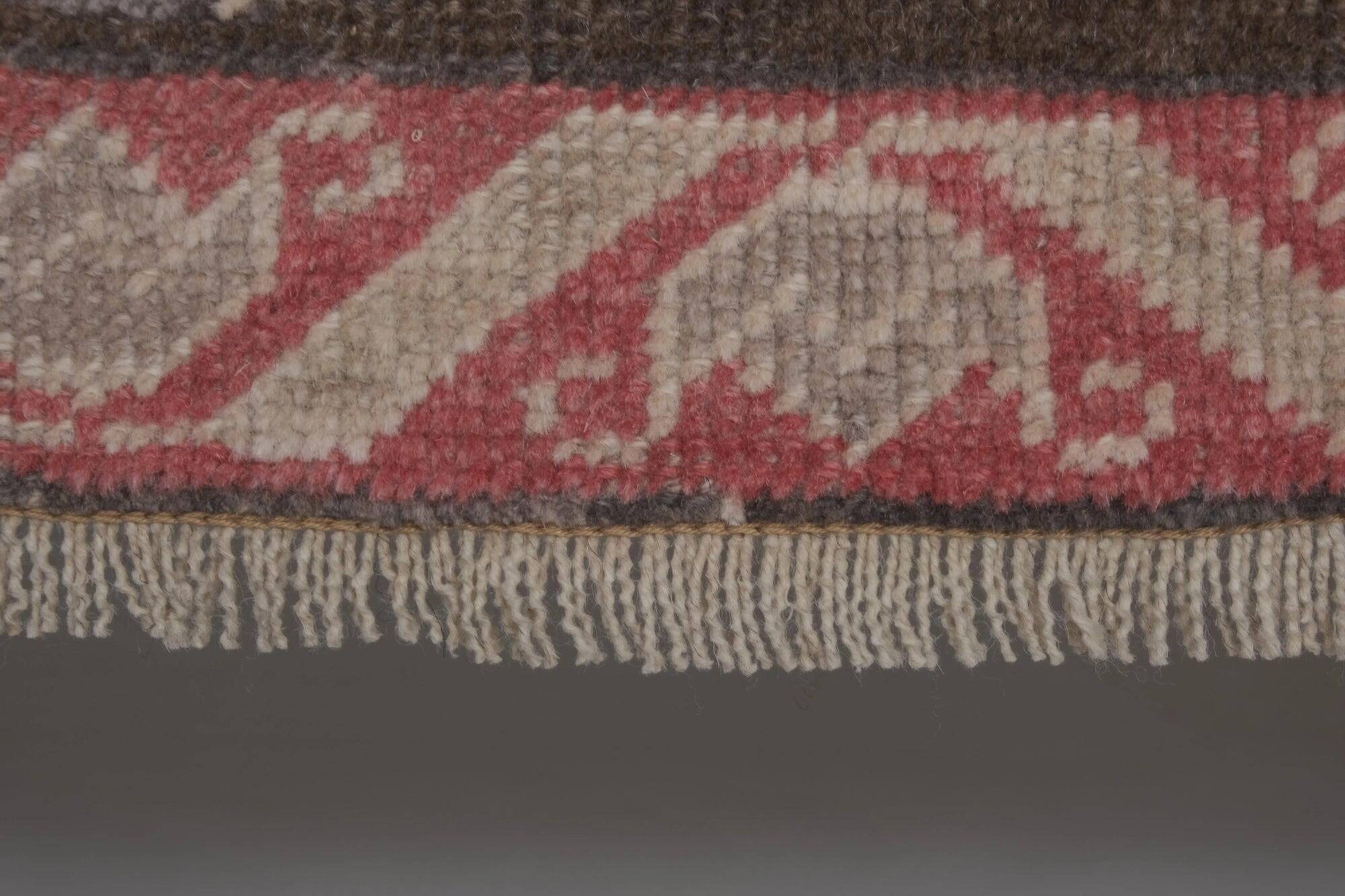Vintage Turkish Oushak rug 150x256 cm
