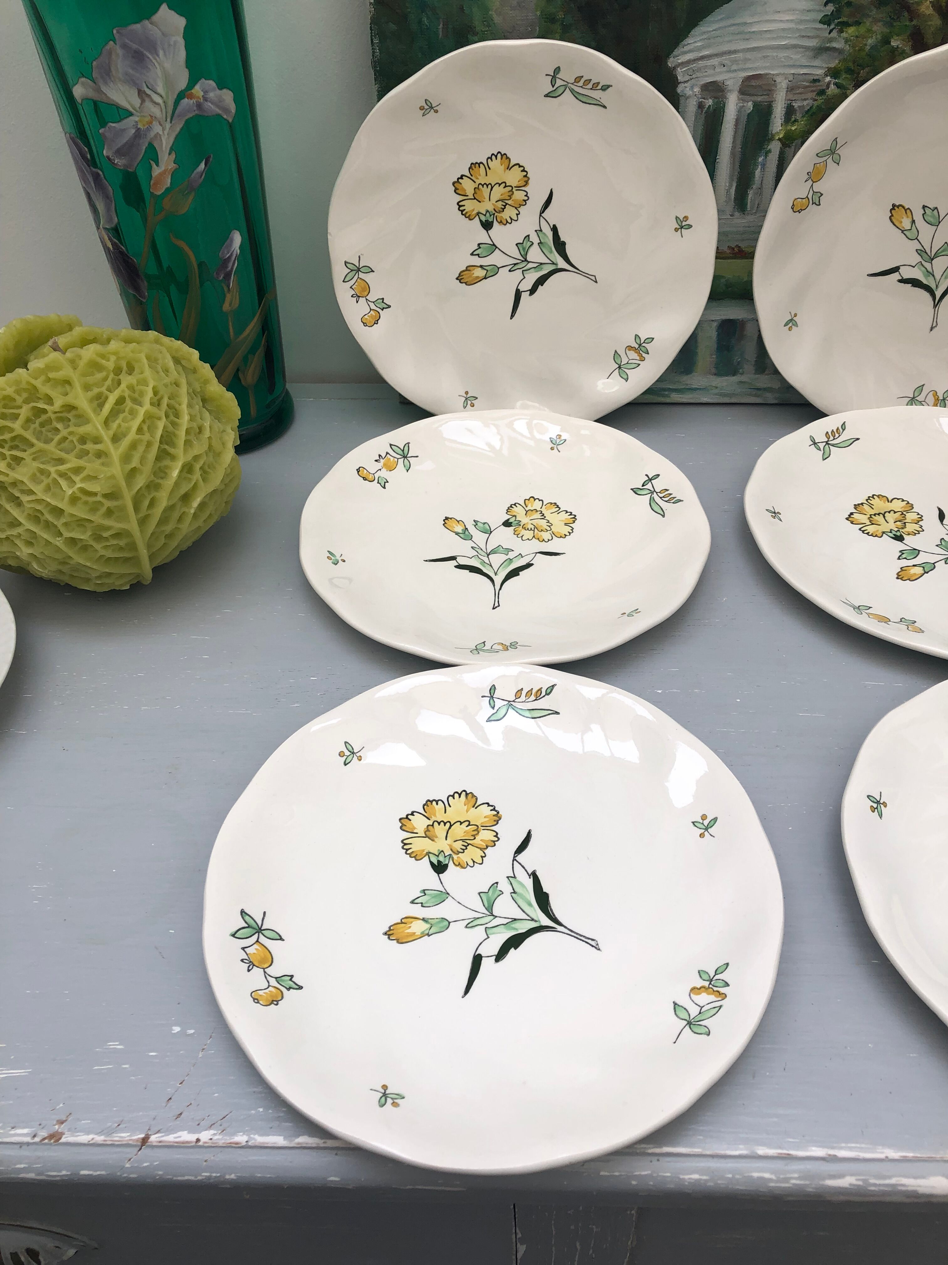 Lots of 6 flat plates model embrun, with floral motifs. Stamped Salins France