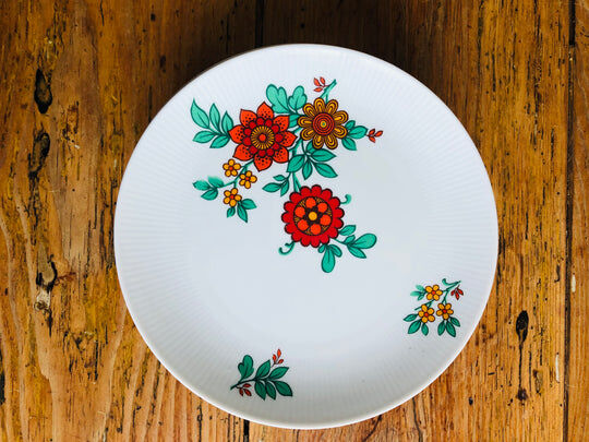 10 dessert plates and Bavaria dish