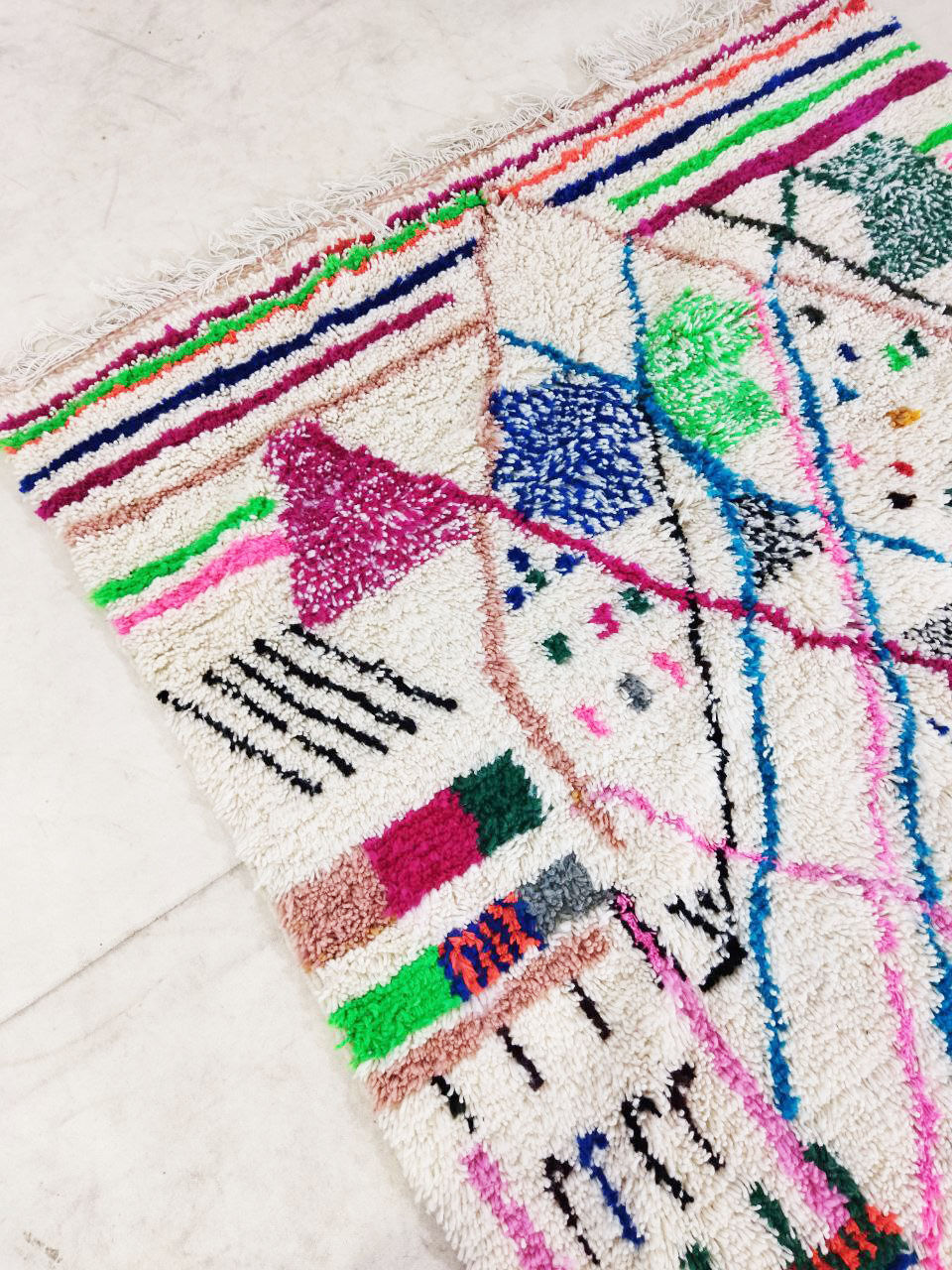 Moroccan Berber Carpet 252x155cm