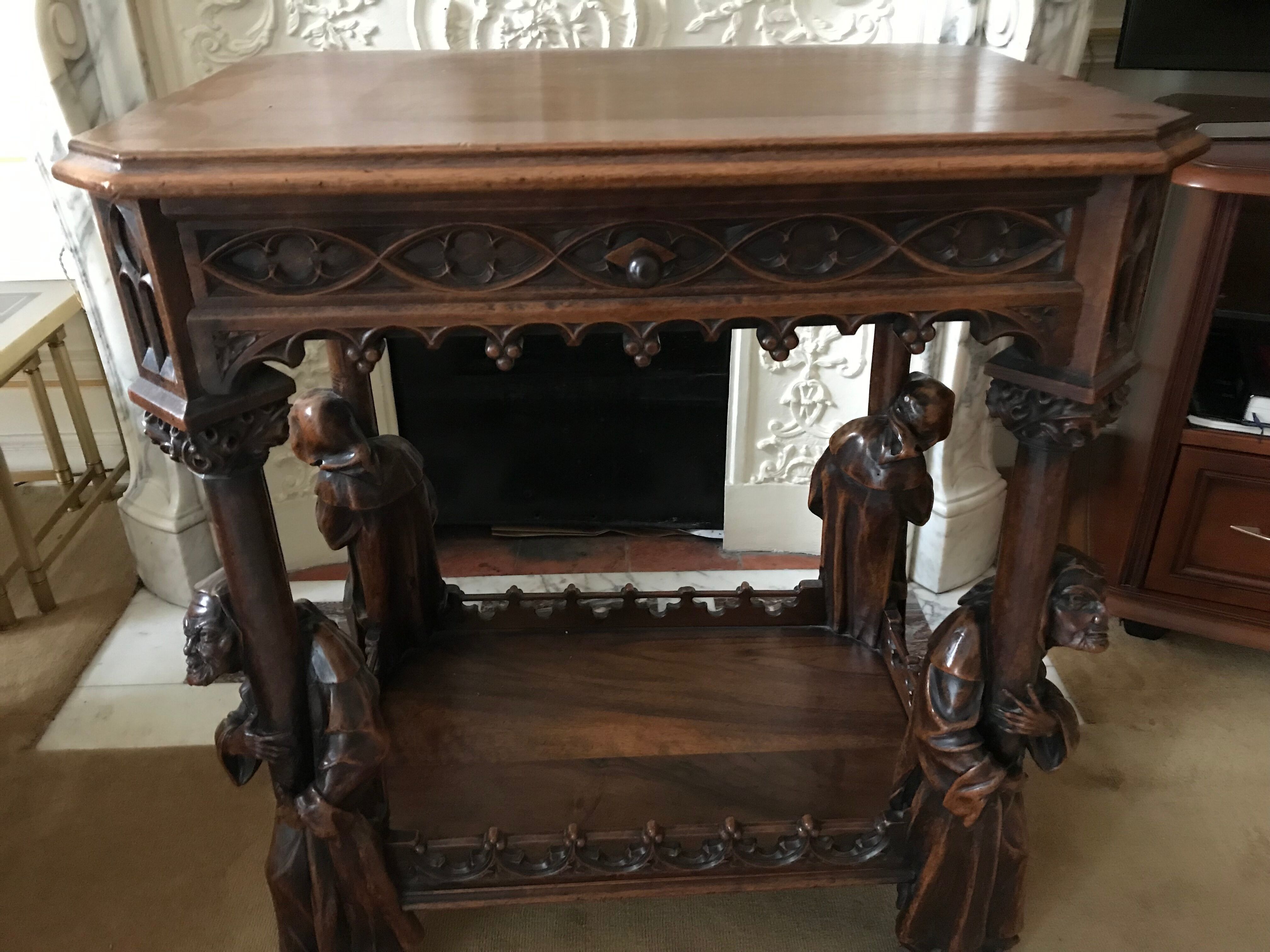 Console gothic style