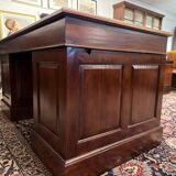 Classic English Desk with Green Leather