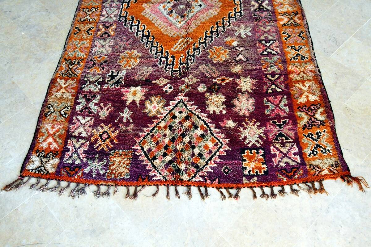 Moroccan Berber rug Boujaad vintage 356 x 190 cm Excellent condition