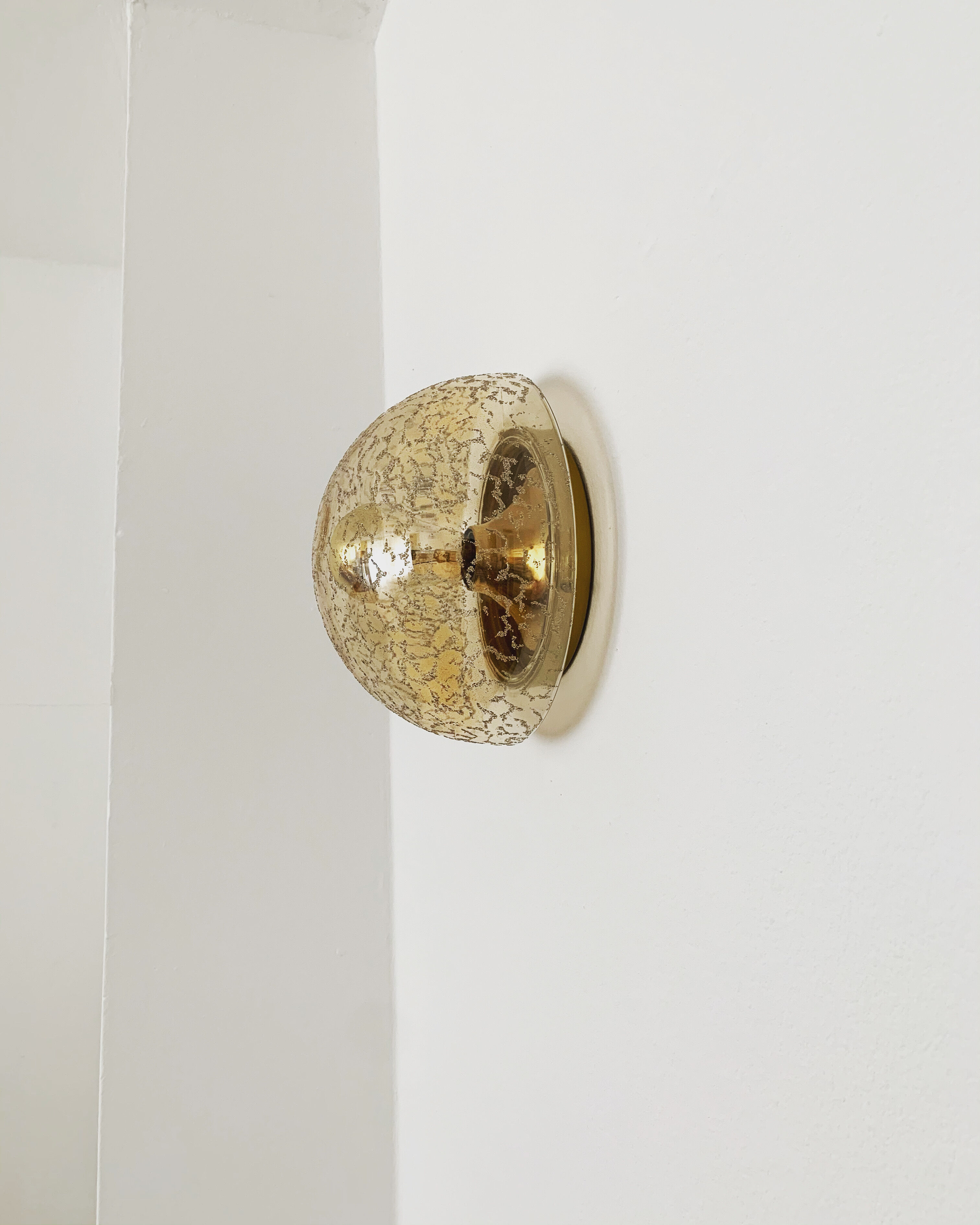 Glass wall lamp