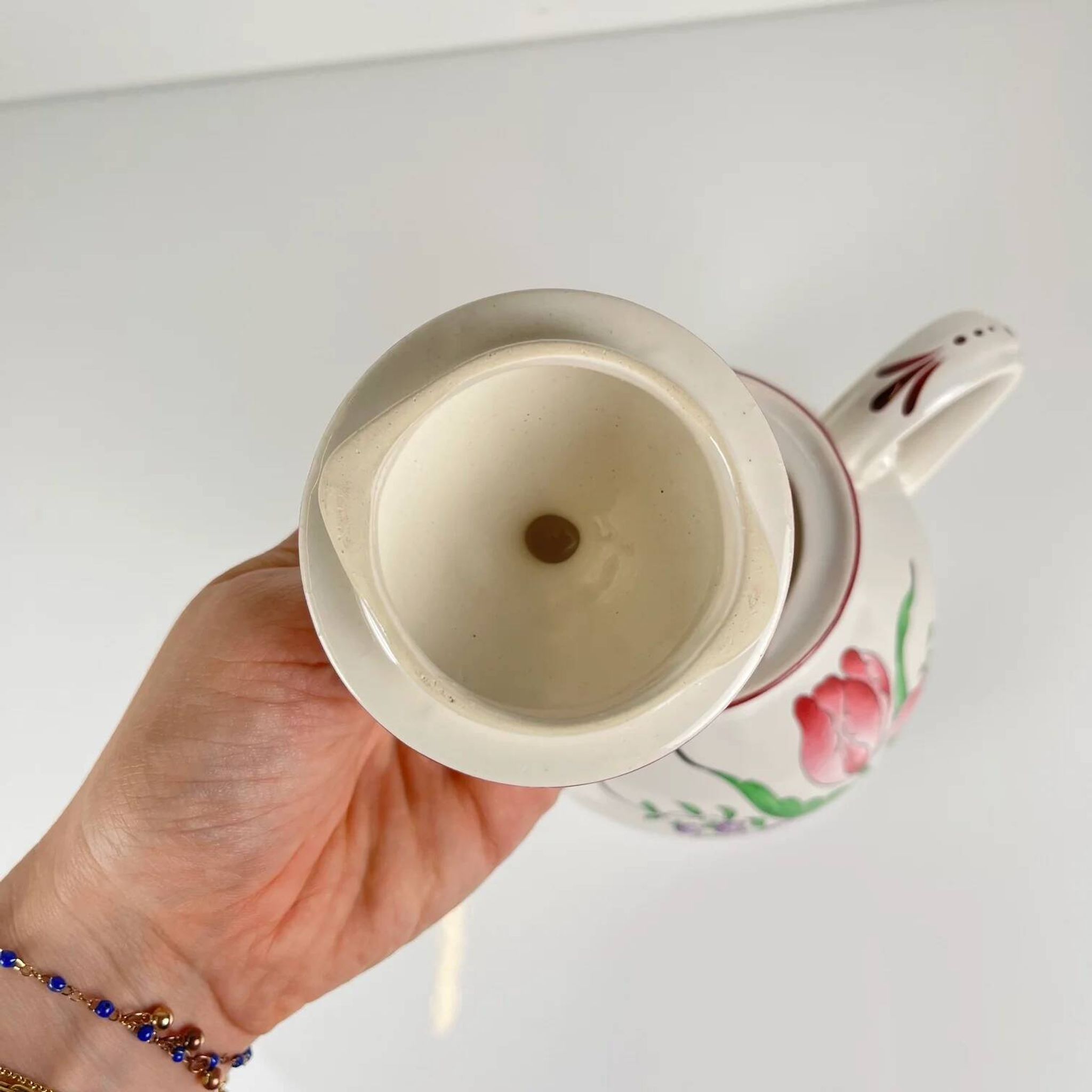 Small teapot KG Lunéville, model "Réverbère", tulip pattern.