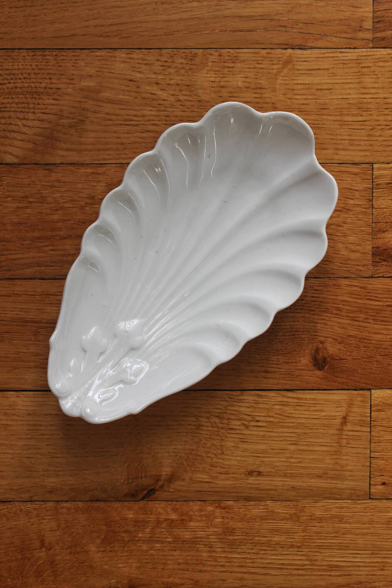 Ravier shell in old porcelain late nineteenth century