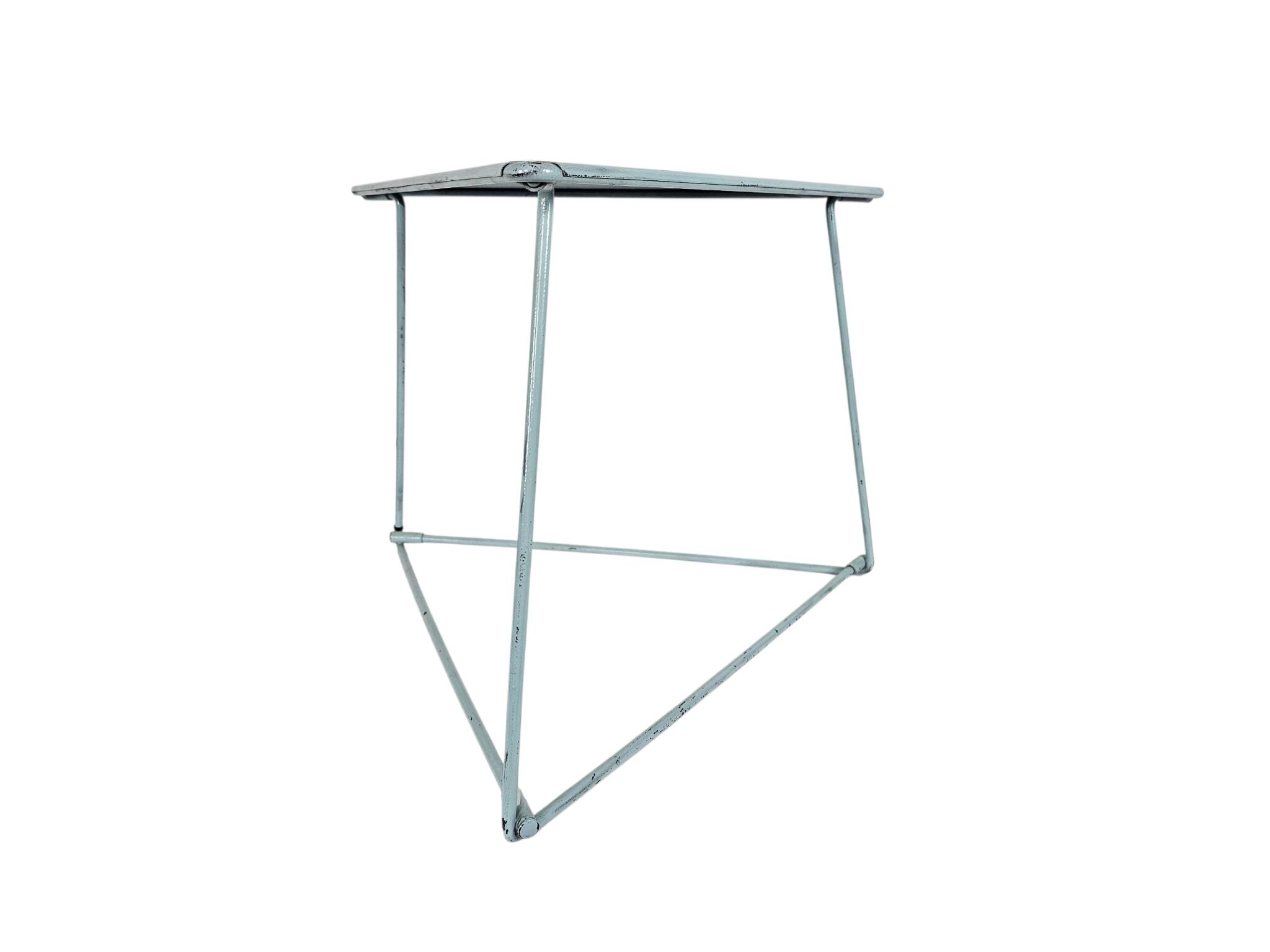Mobel Ikea - design - Niels Gammelgaard - 'Triangular' Coffee Table - Swede