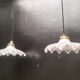 Paire suspensions en verre holophane