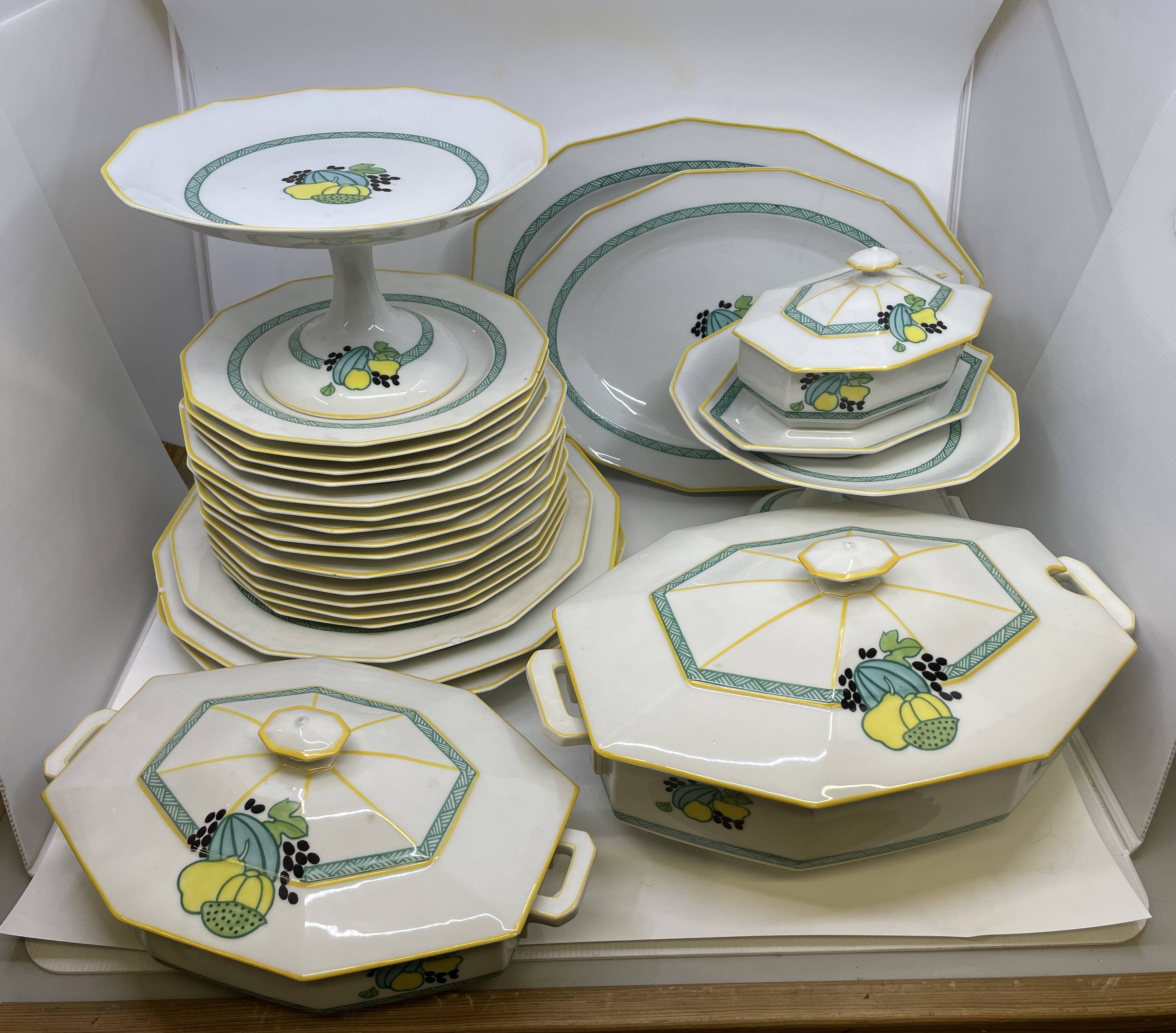 Limoges porcelain table service A. Lanternier & Co. 25 pieces