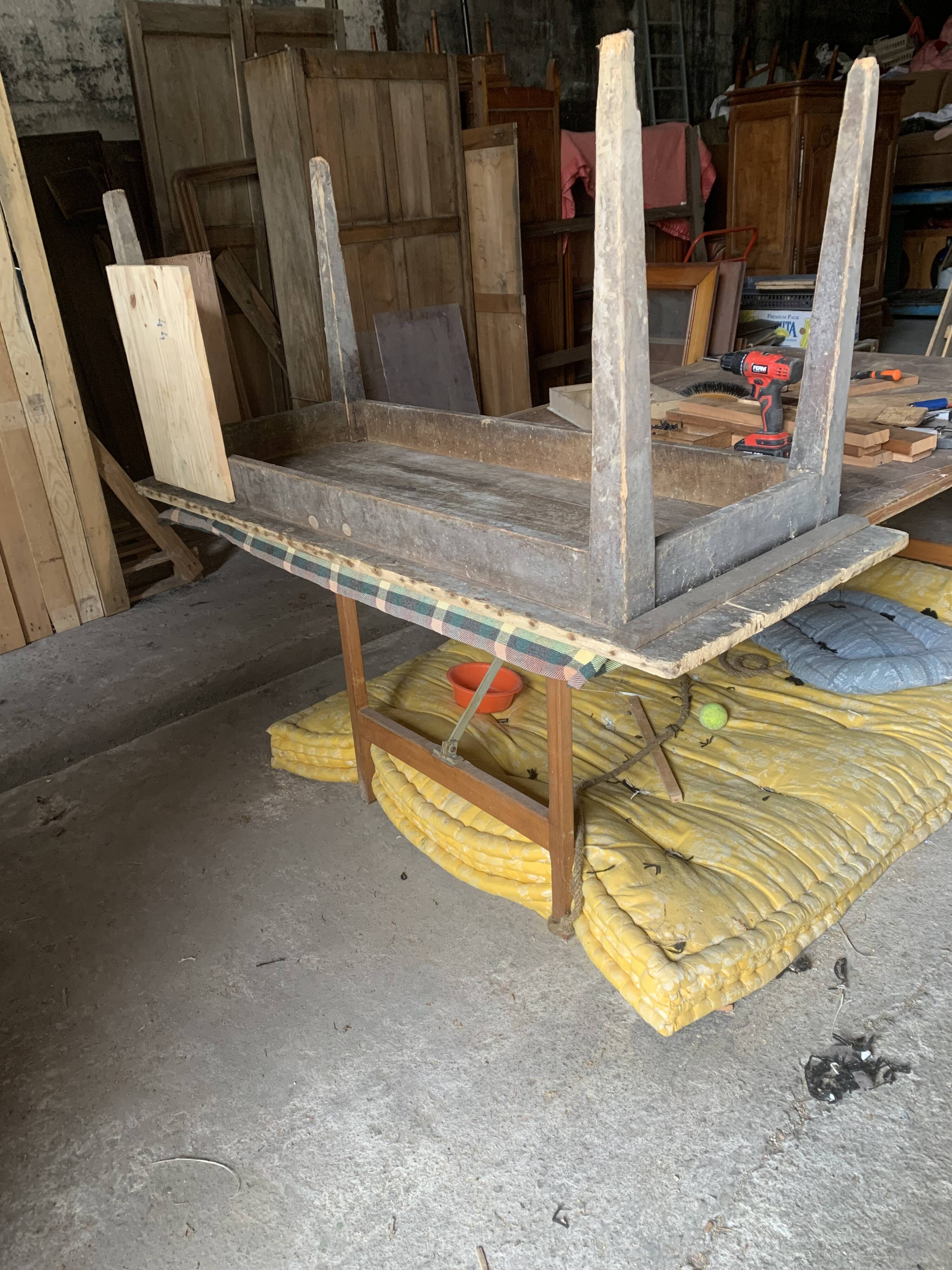 Countryside coffee table